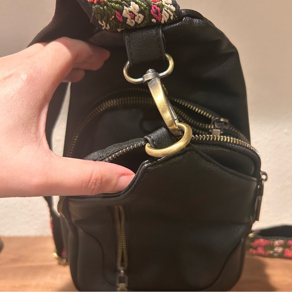 Antik Kraft Tasha crossbody sling bag with a floral embroidered webbing strap - Picture 7 of 9